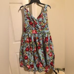 Unique Vintage Blue Floral Dress 🦋